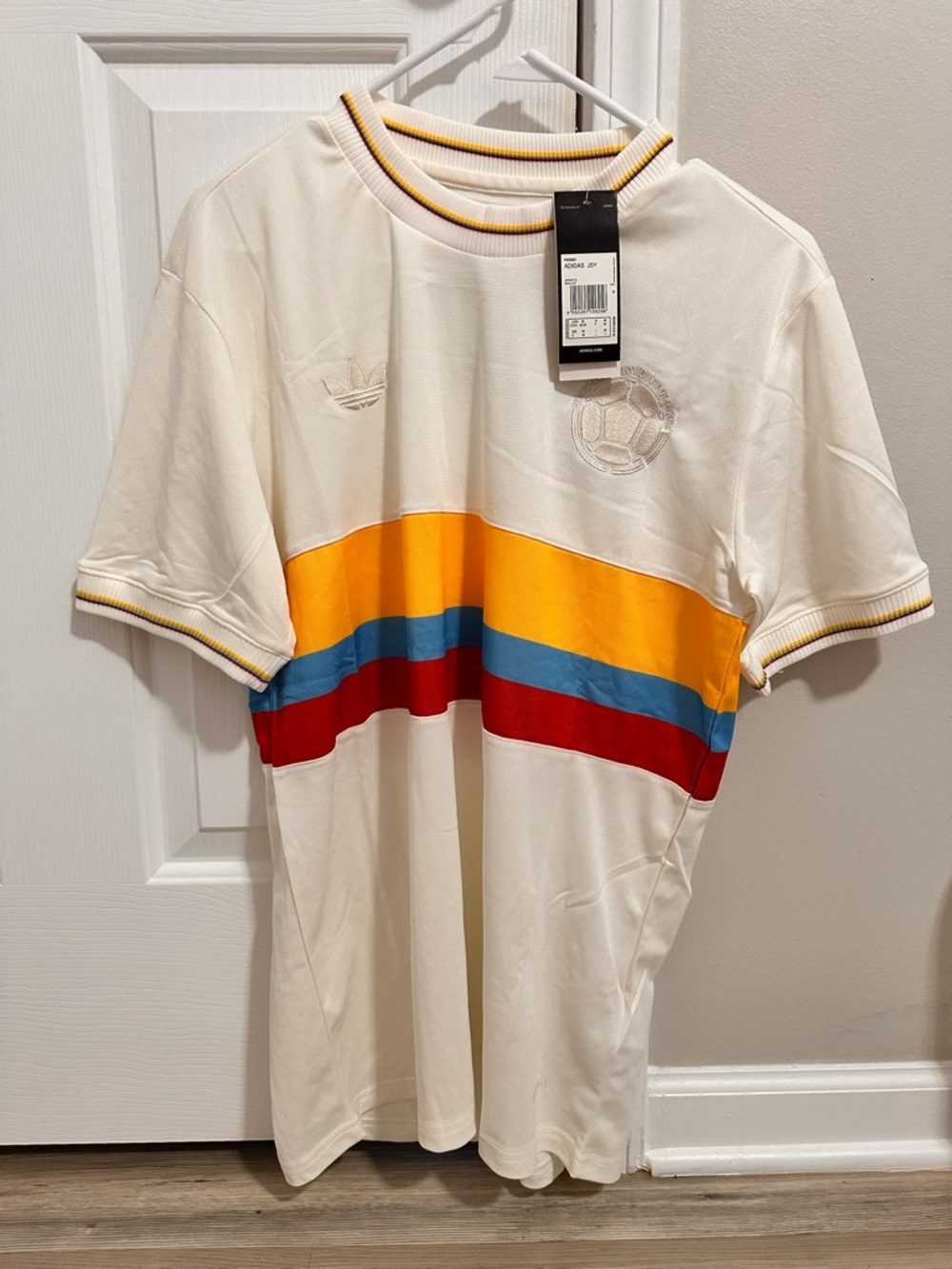 adidas Men’s Cream Tee with Yellow, Blue & Red Stripes